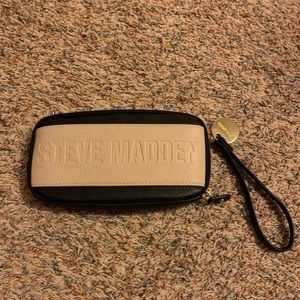 Steve Madden clutch